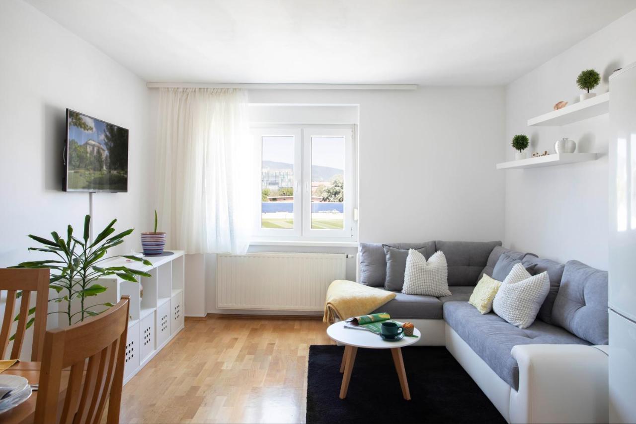Spacious 2Bdr Apartment With A Cute Balcony Zagreb Exterior foto